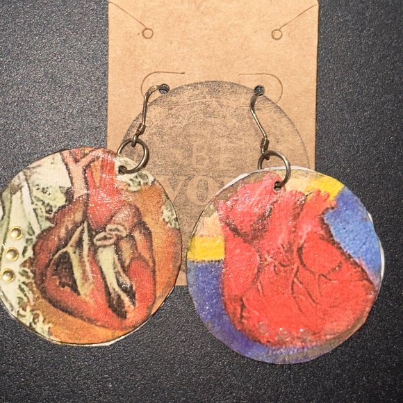 Frida - Picture 2 of 2